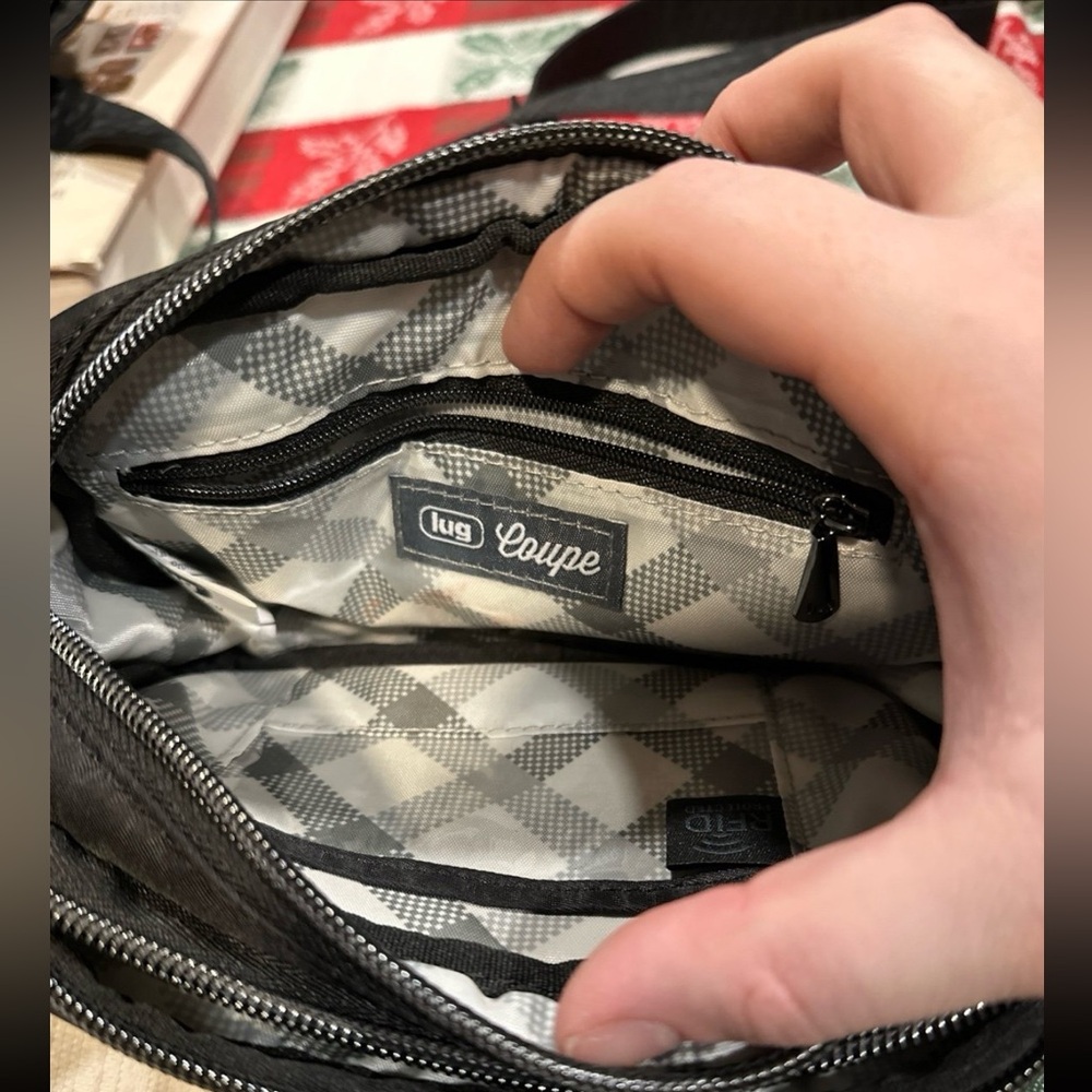 Lug Classic Convertible Crossbody Bag - Coupe - Picture 7 of 7